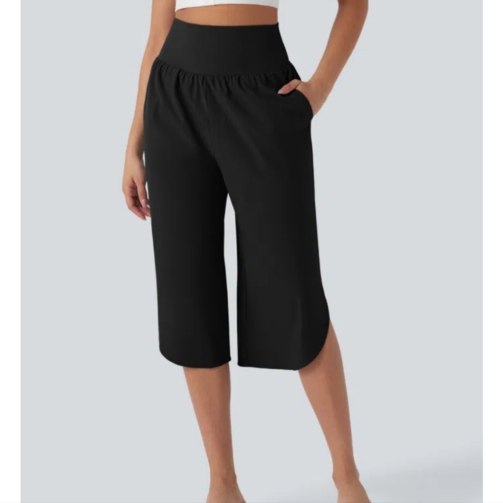 Women's Black Wide-Leg Cropped Pants
